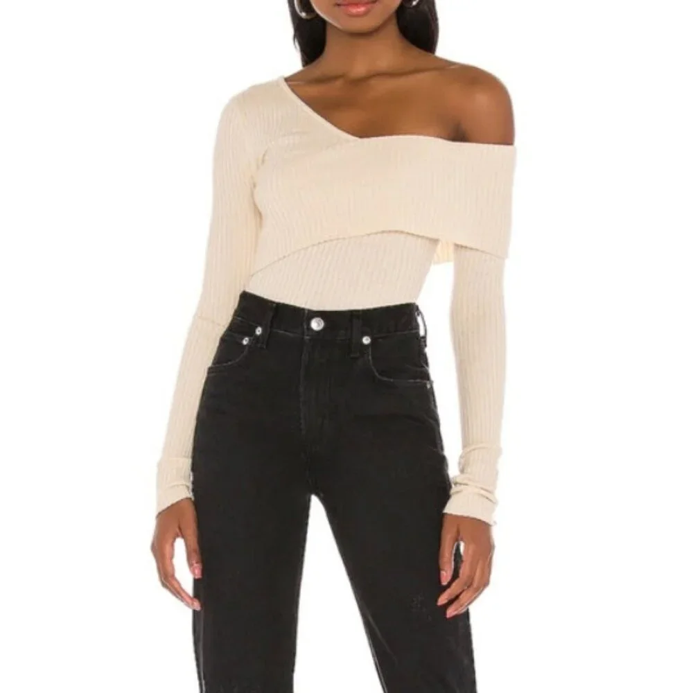 Lovers and Friends Ivory Sweater Size S - Picture 2 of 8